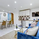 129 Dilana - Charming Apartment Near République